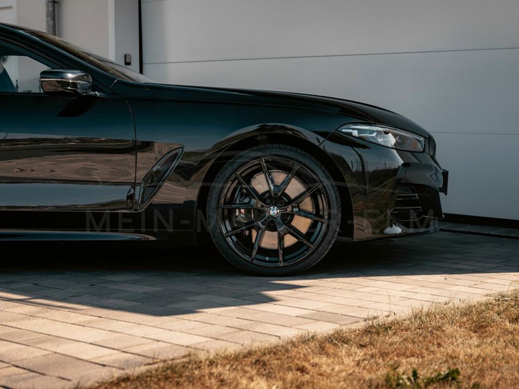 BMW M850