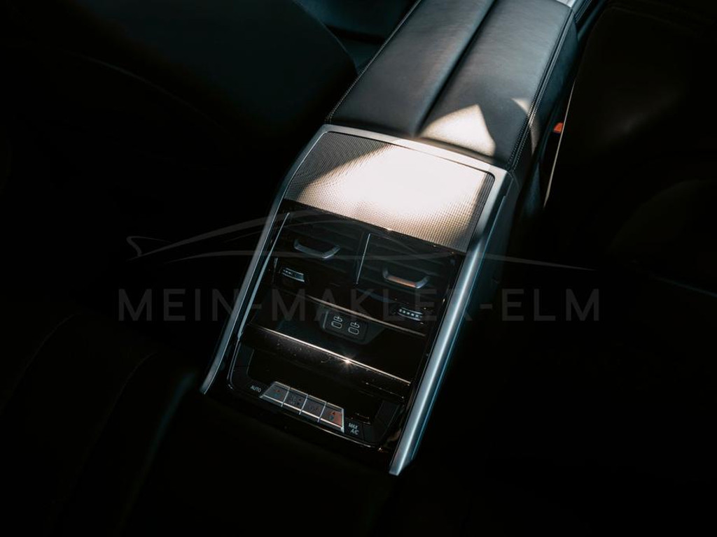 BMW M850
