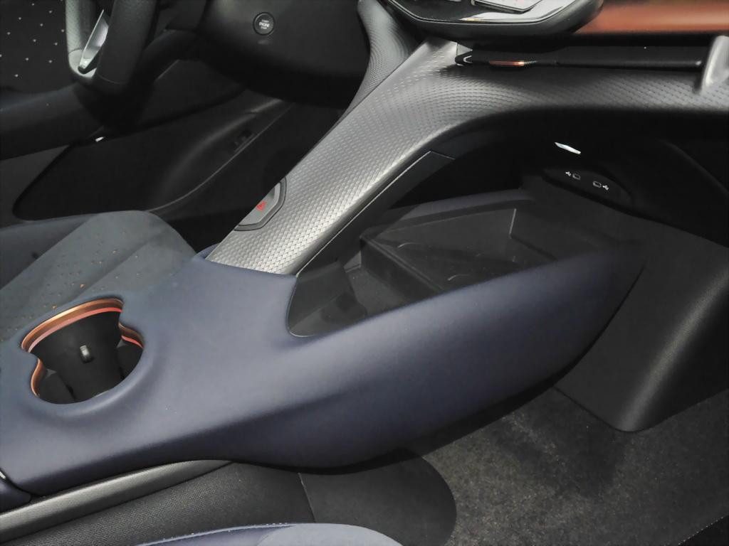 Cupra Tavascan