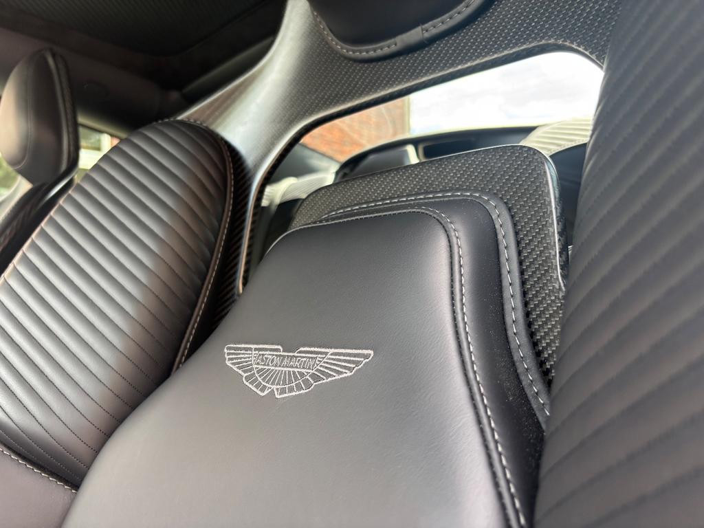 Aston Martin DBS
