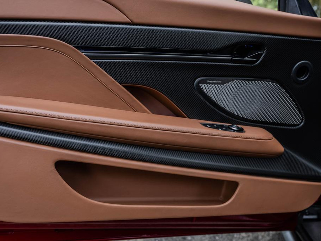 Aston Martin Vanquish