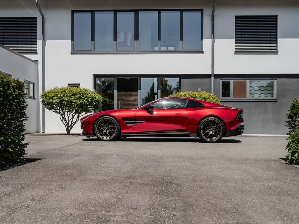 Aston Martin Vanquish