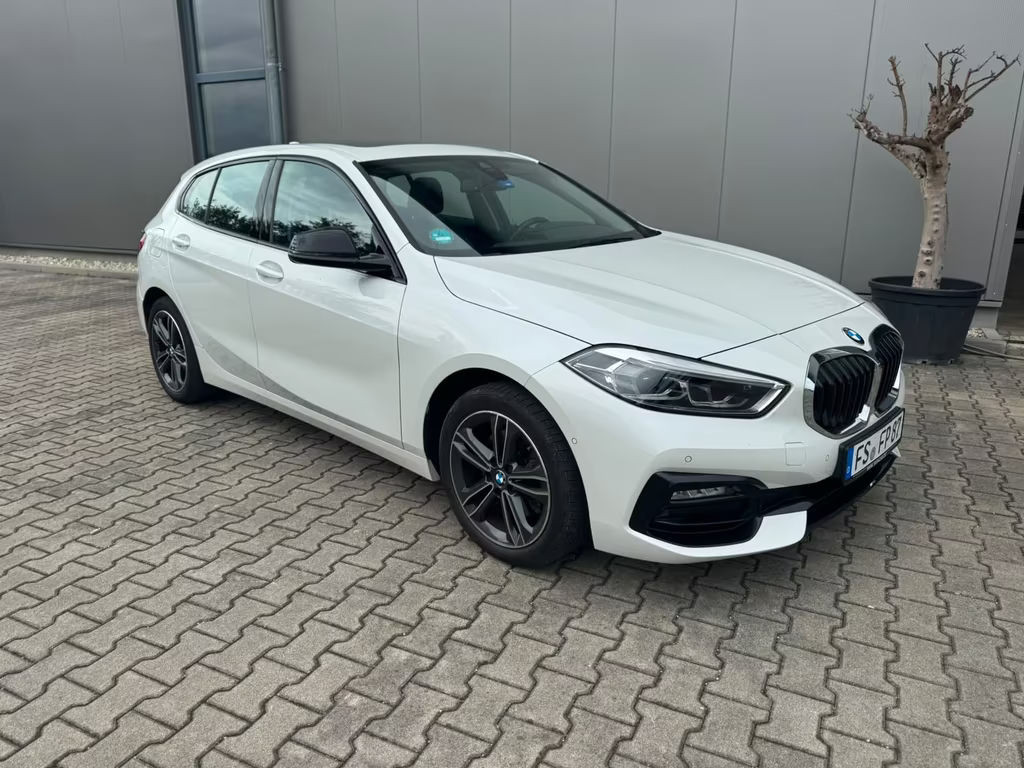 BMW 1 Serie 118 Sport Line Sedan 118i