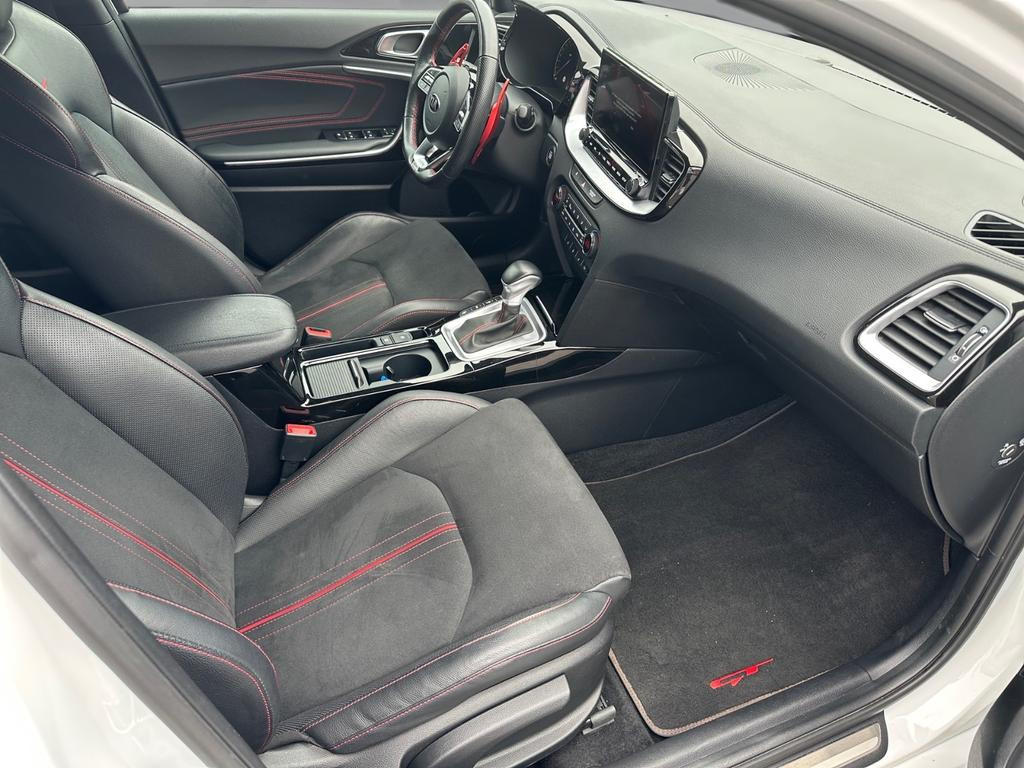 Kia ProCeed