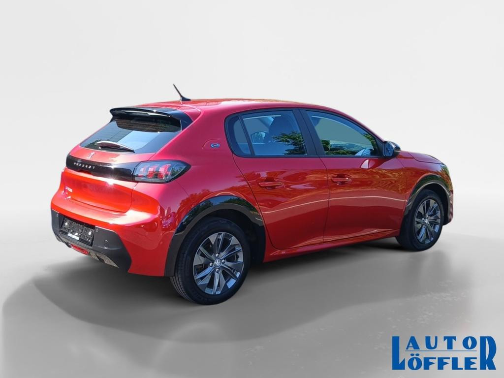Peugeot e-208