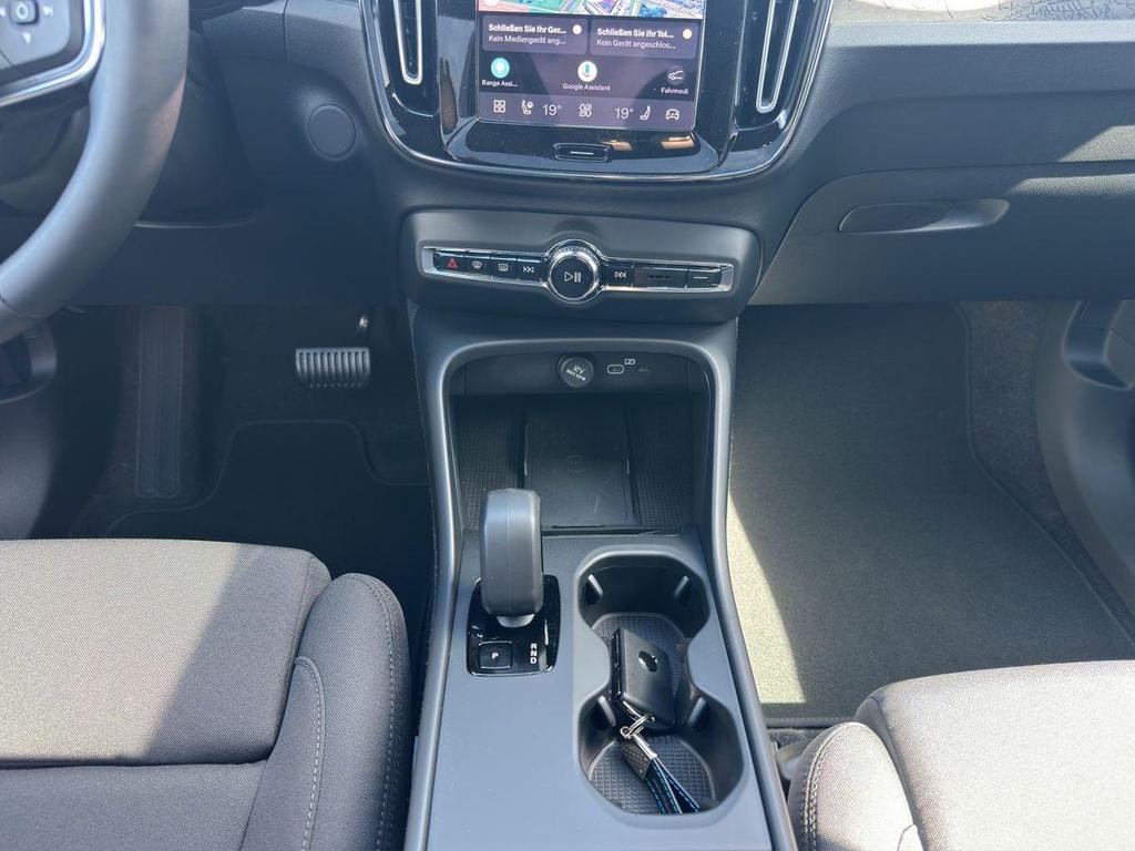 Volvo EX40