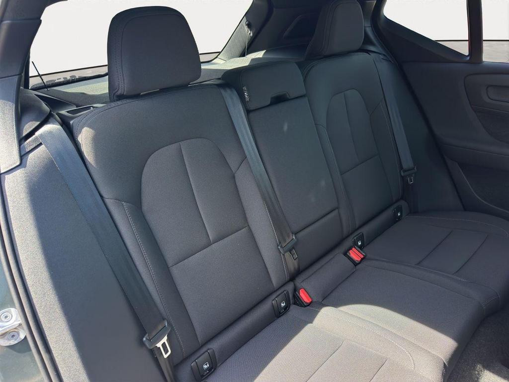 Volvo EX40