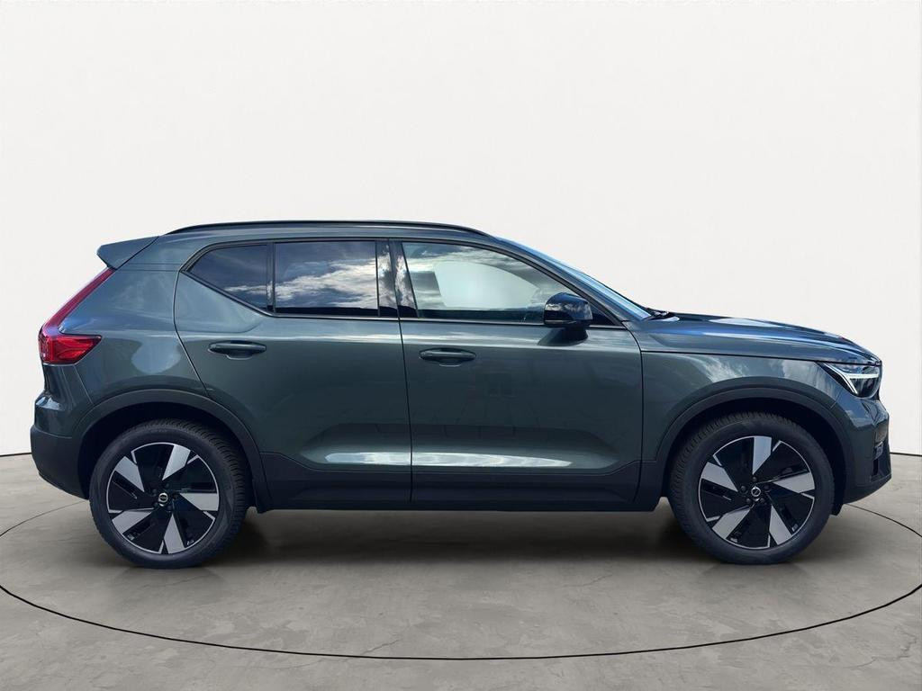 Volvo EX40