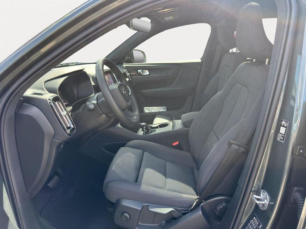 Volvo EX40