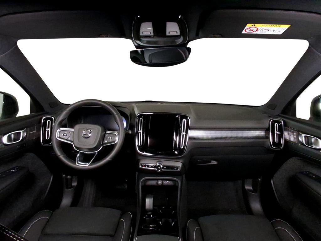 Volvo EX40