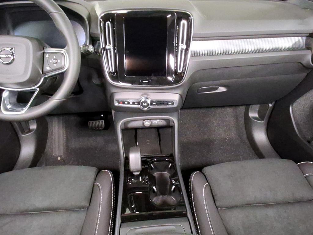 Volvo EX40
