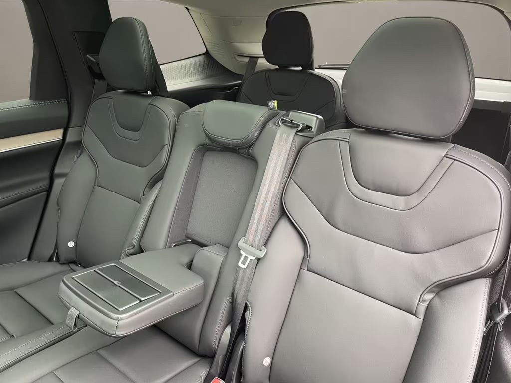 Volvo EX90