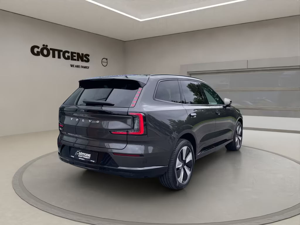 Volvo EX90