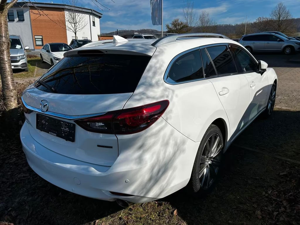 Mazda 6