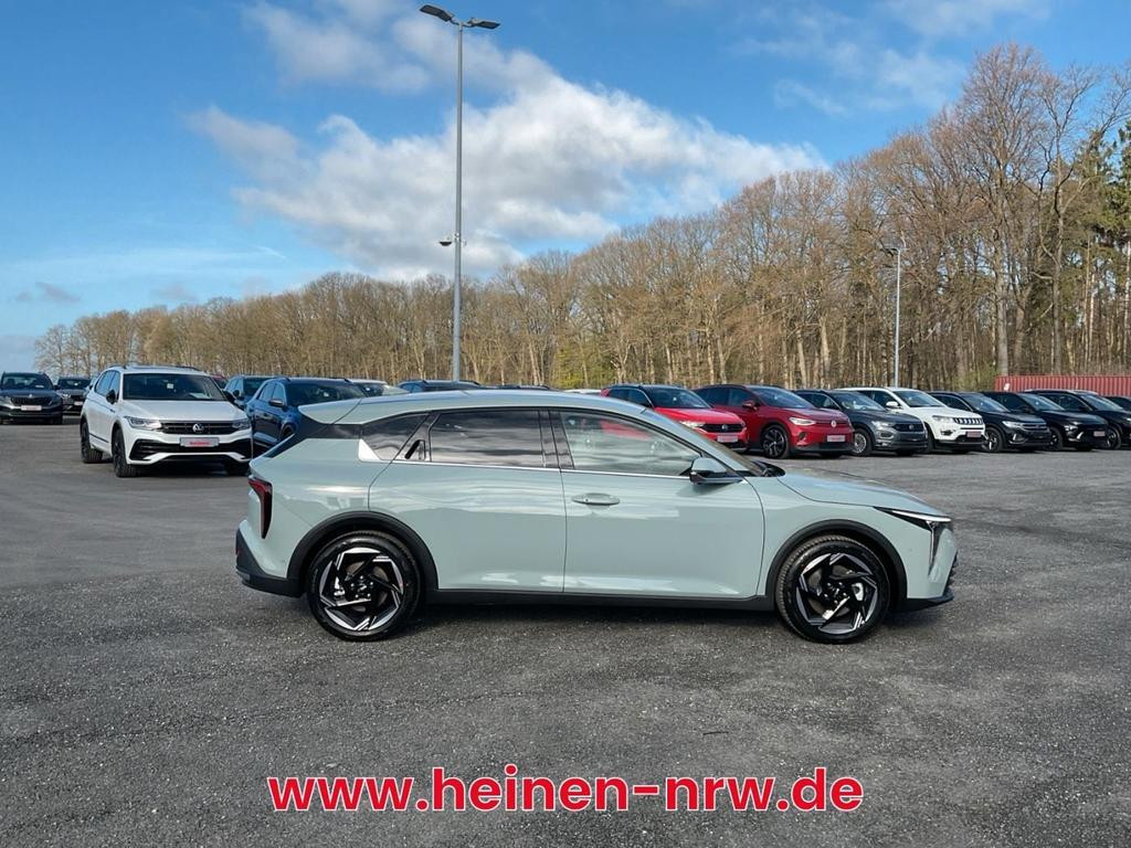 Kia K4