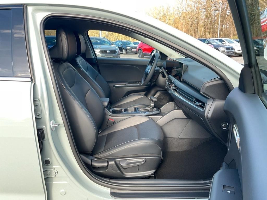 Kia K4
