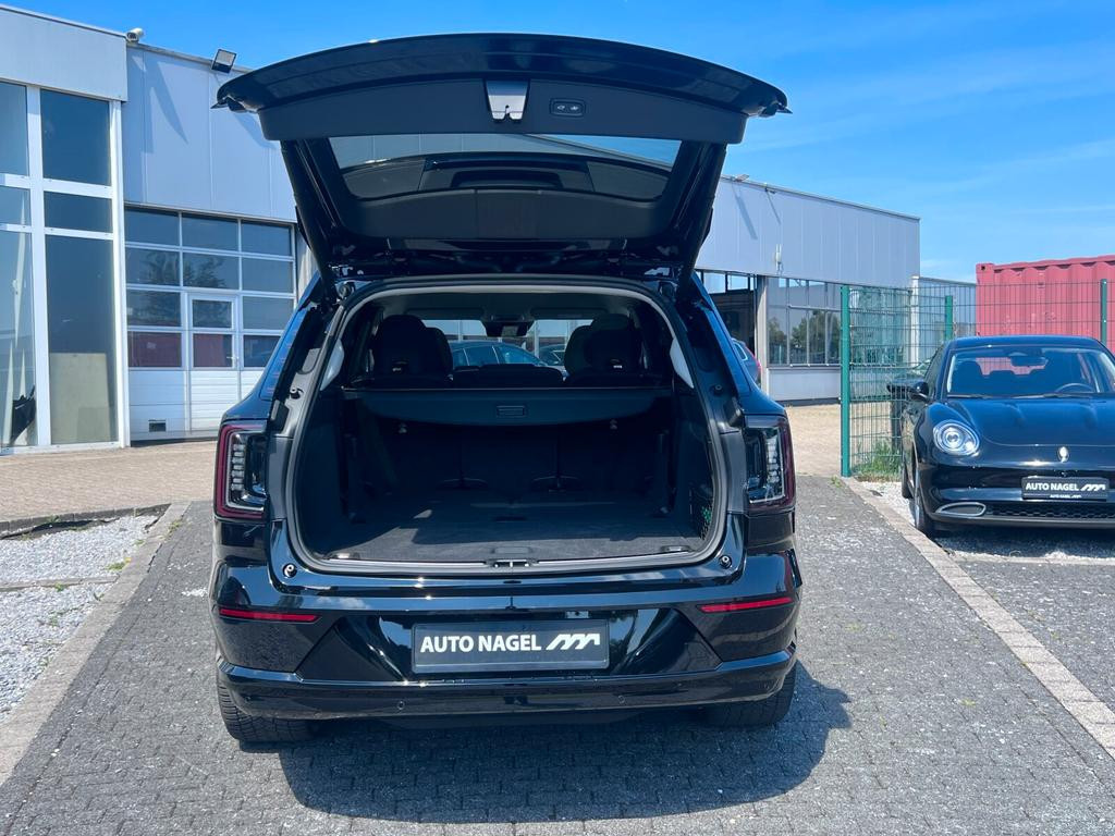 Volvo EX90