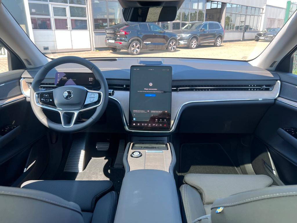 Volvo EX90