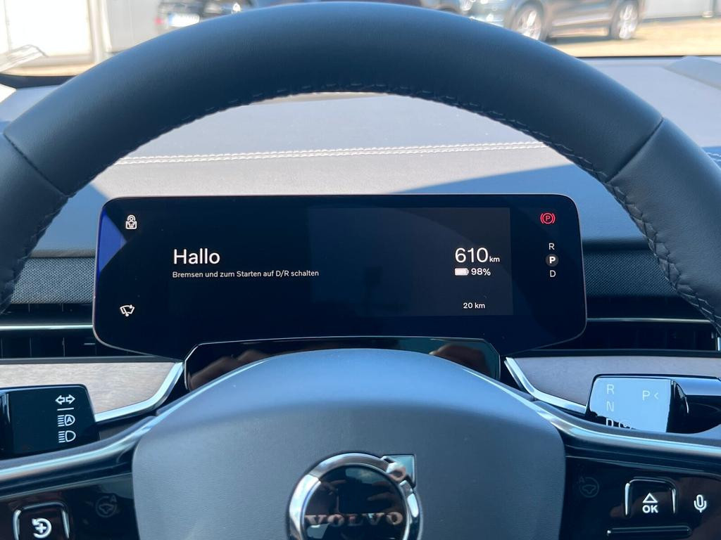 Volvo EX90