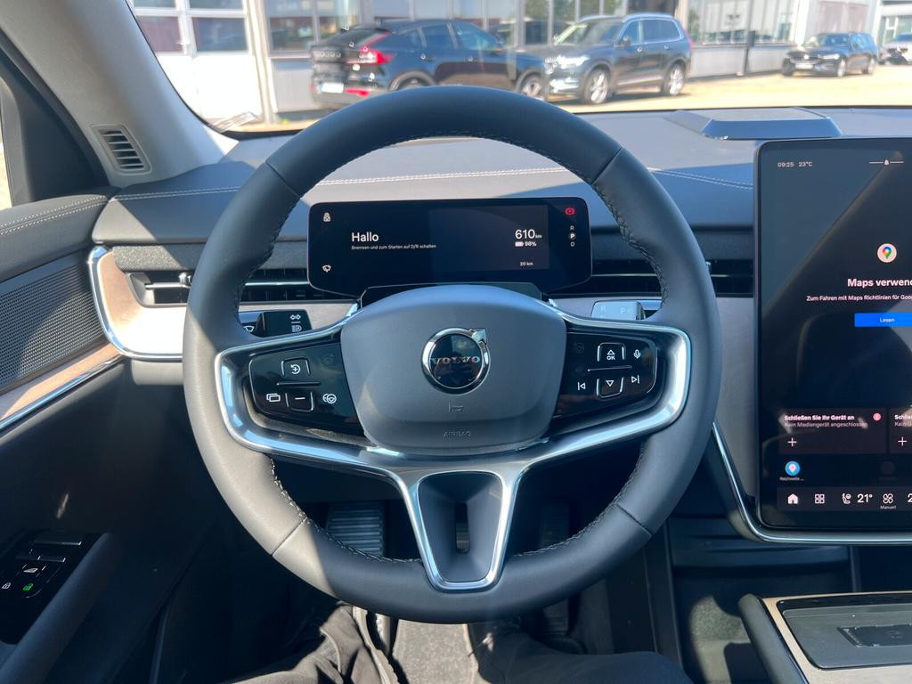 Volvo EX90