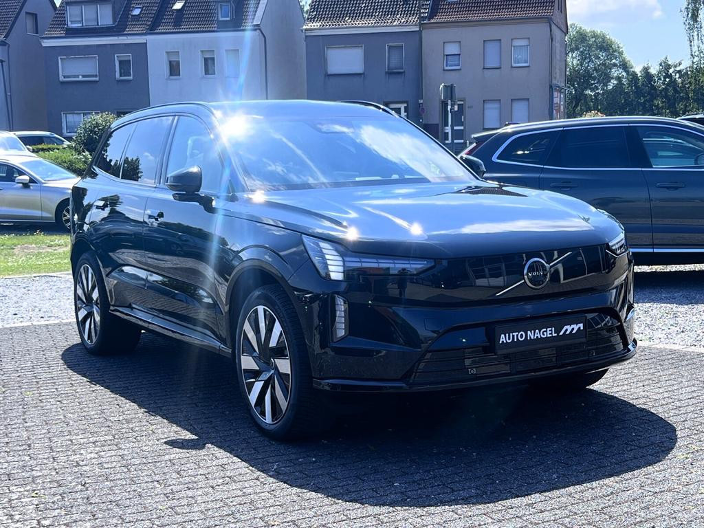 Volvo EX90