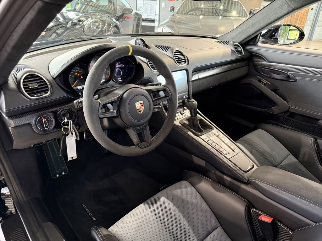 Porsche Cayman