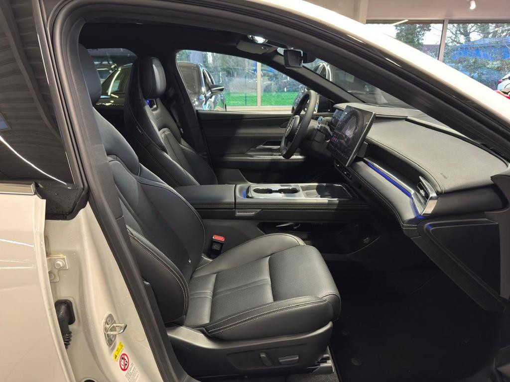 Mazda 6e