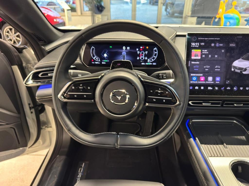 Mazda 6e