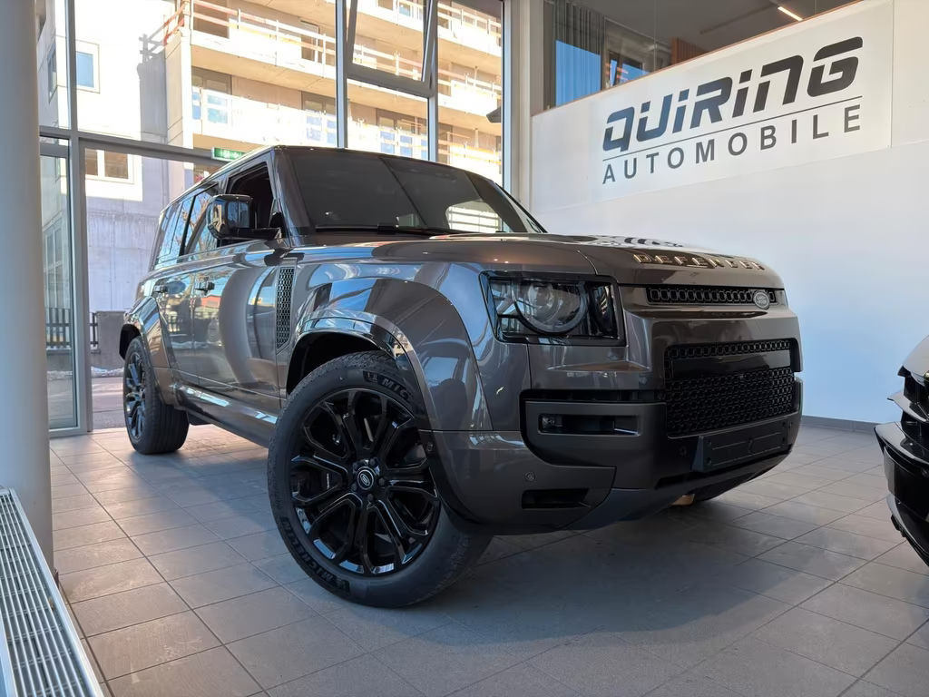 Land Rover Defender 110