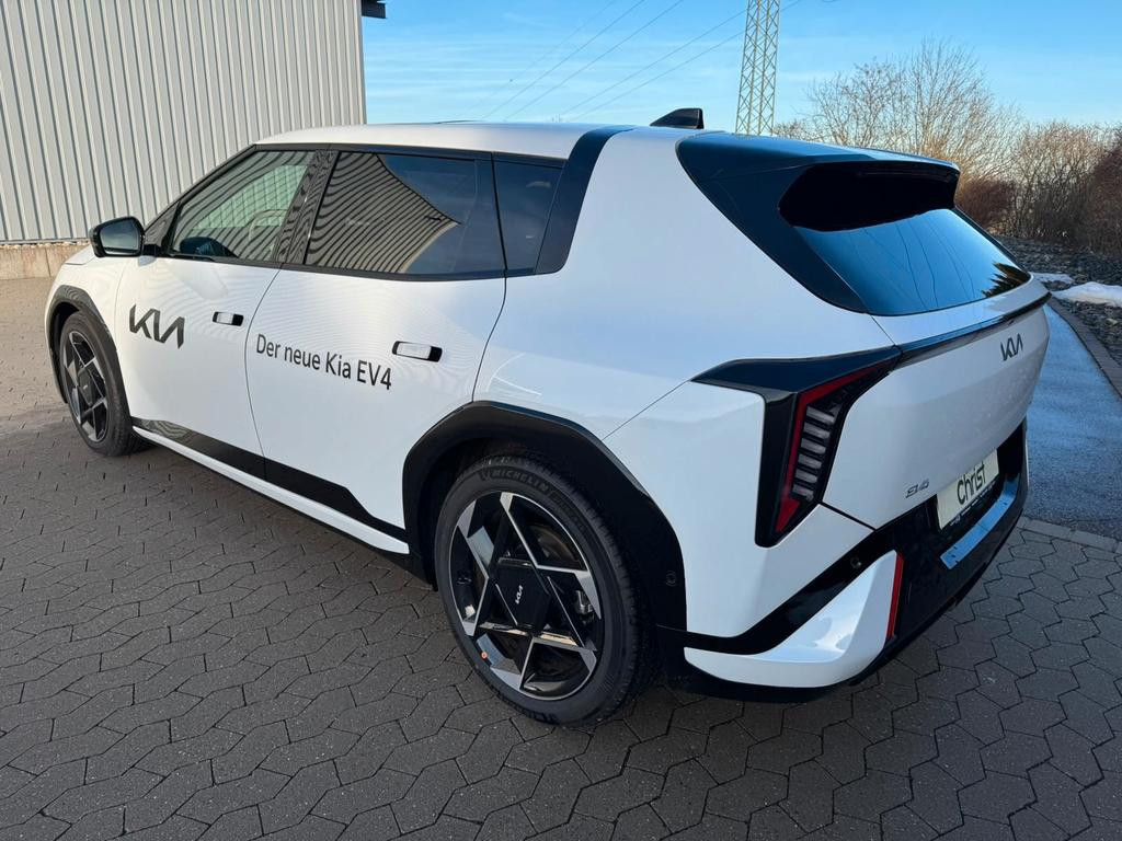 Kia EV4
