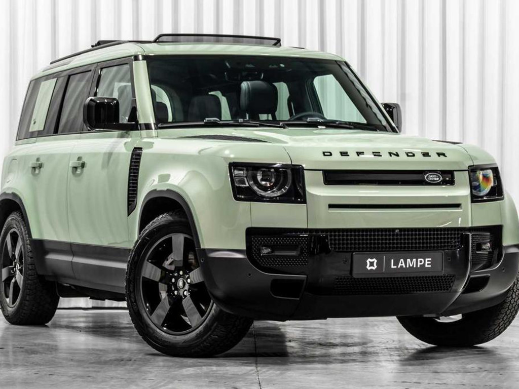 Land Rover Defender D300 110