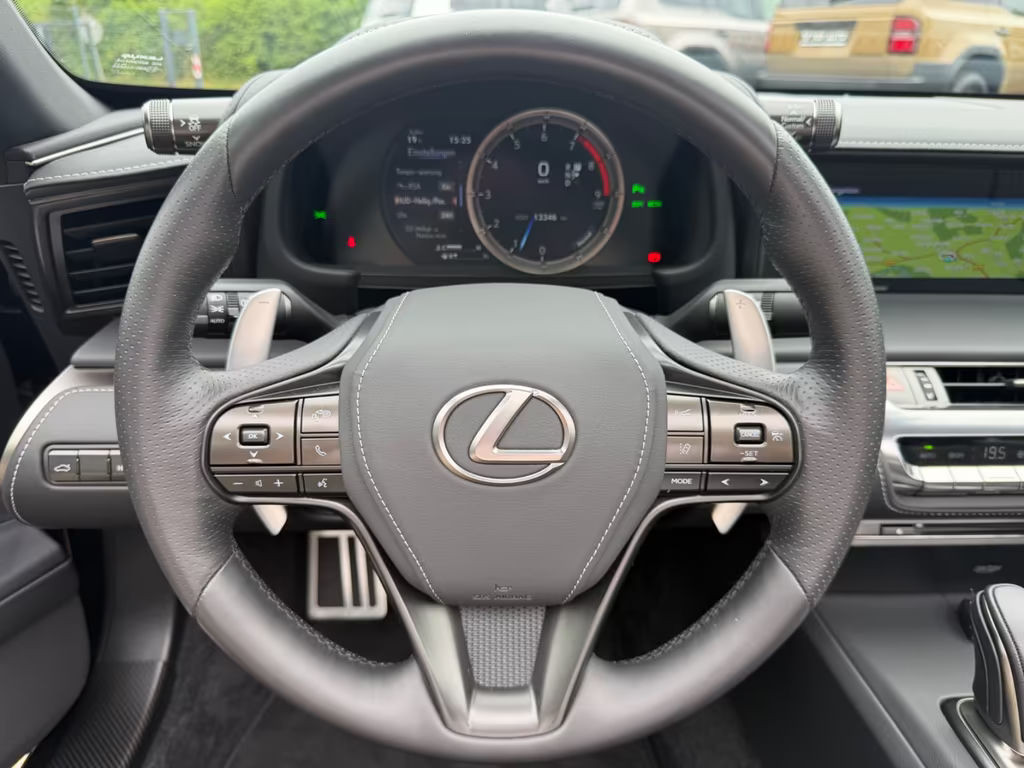 Lexus LC