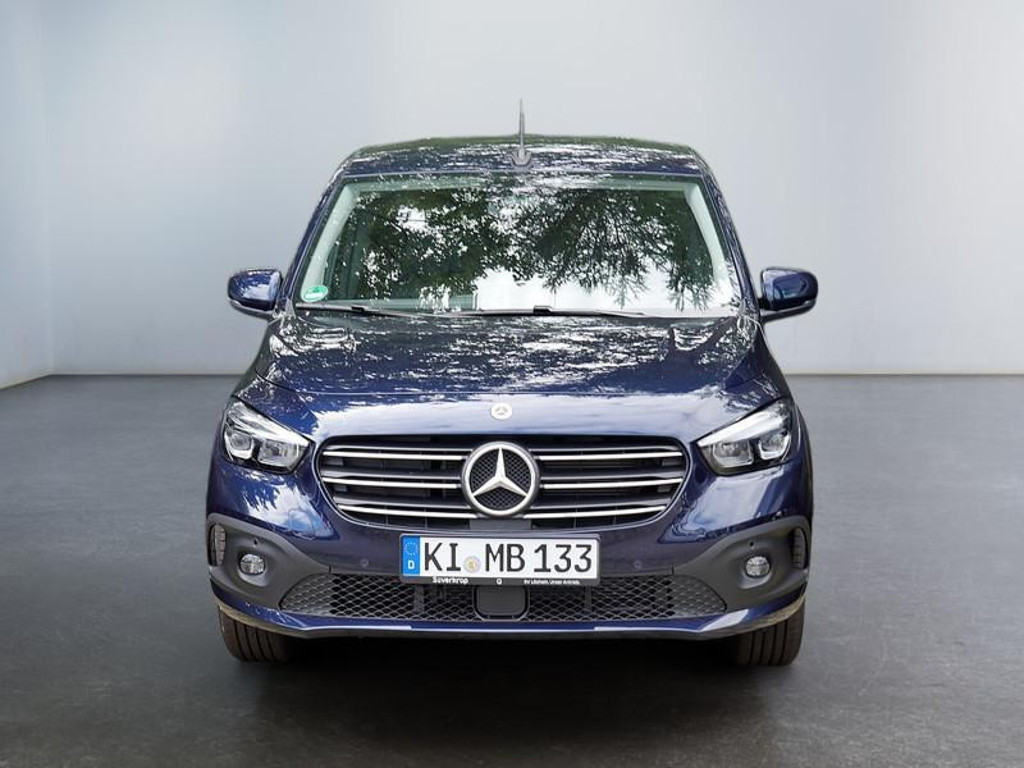 Mercedes-Benz T 180