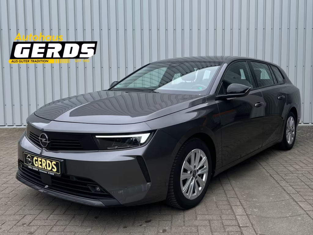 Opel Astra Sports Tourer business+