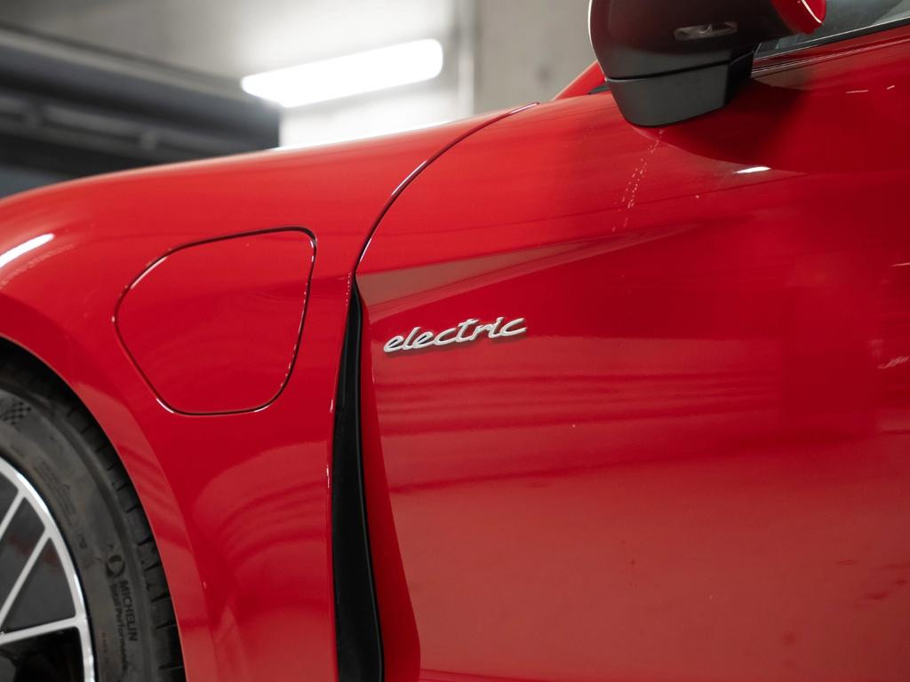 Porsche Taycan