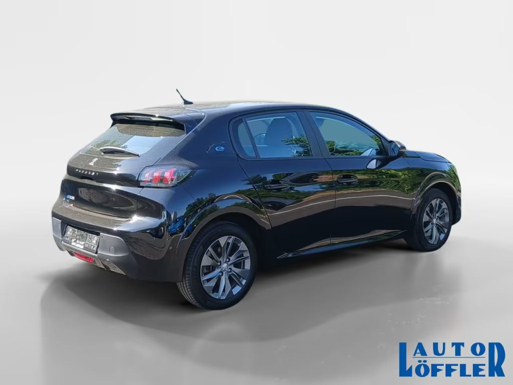 Peugeot e-208