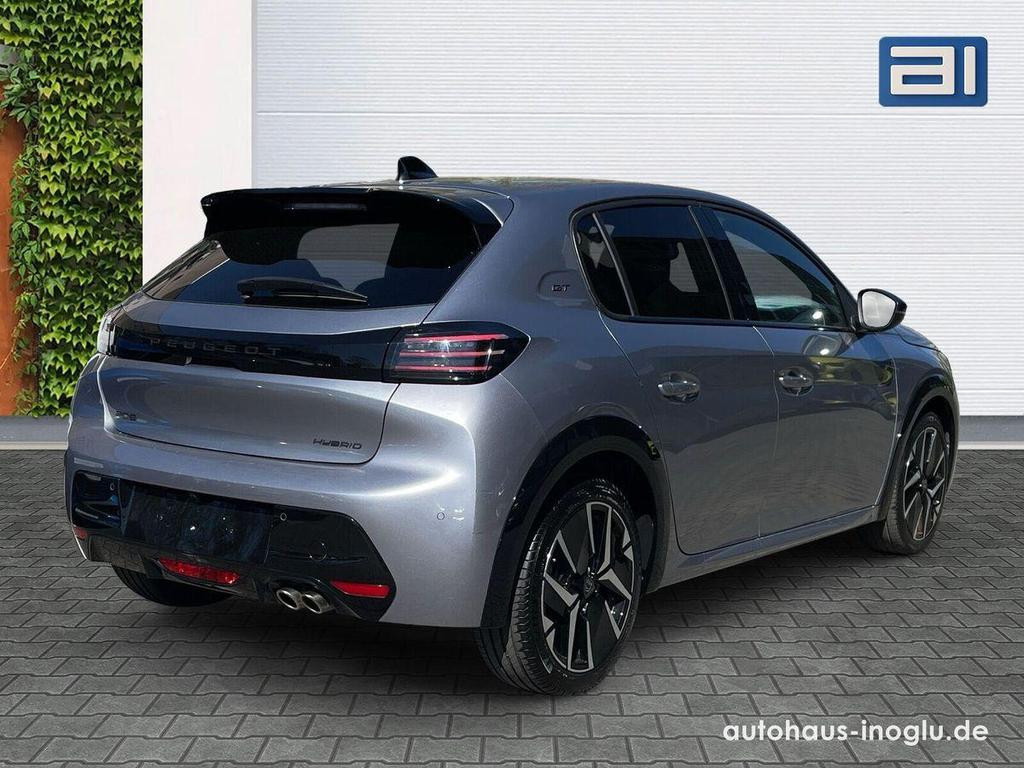 Peugeot e-208