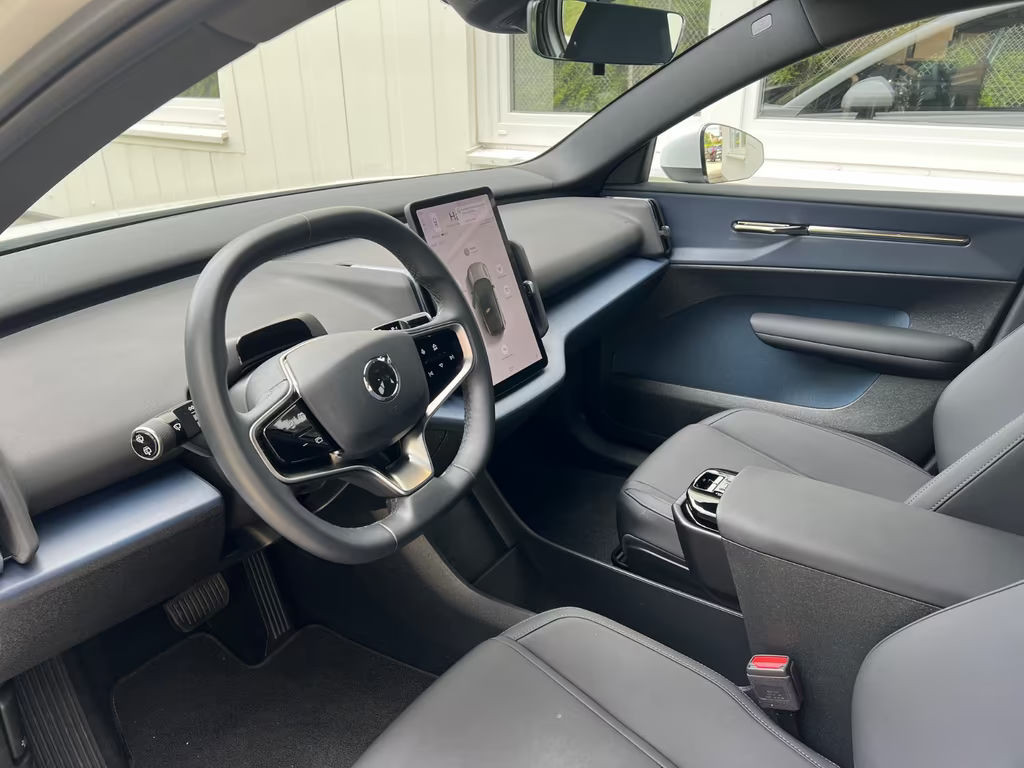 Volvo EX30