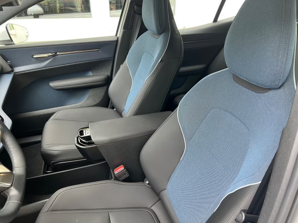 Volvo EX30