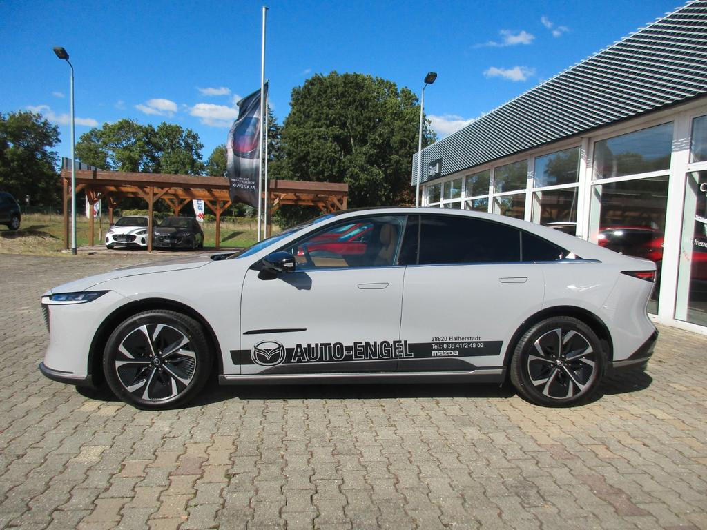Mazda 6e