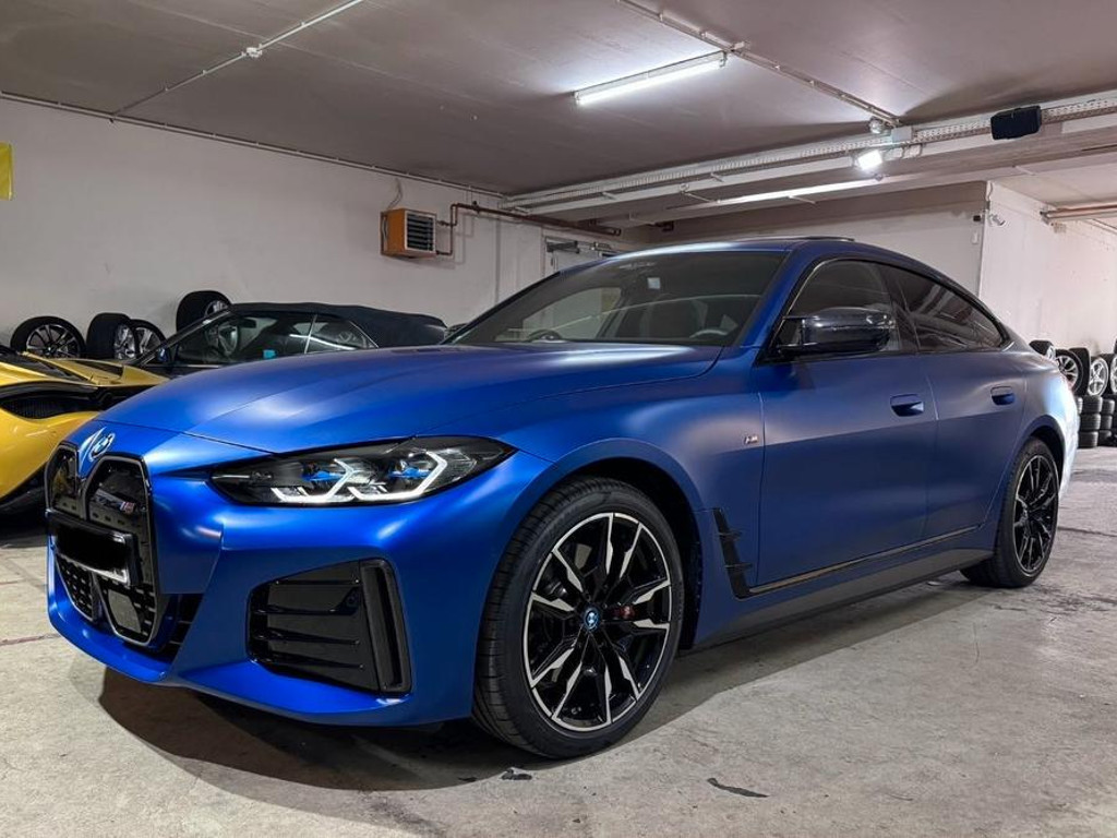 BMW i4