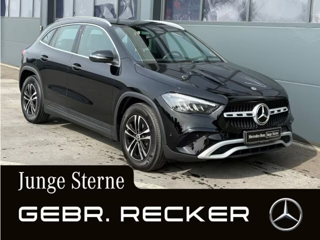 Mercedes-Benz GLA-Klasse GLA 200 AHK Kamera LED eHeckklappe Kamera Winter