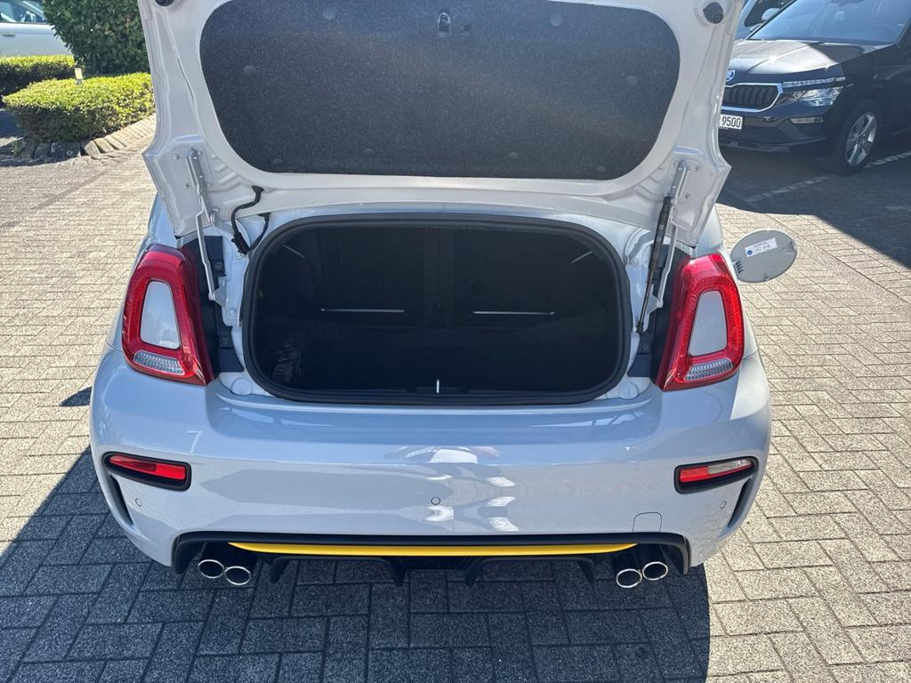 Abarth 695