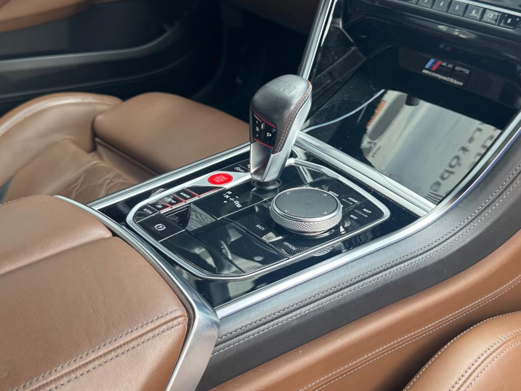 BMW M8