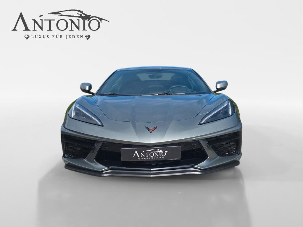 Corvette C8