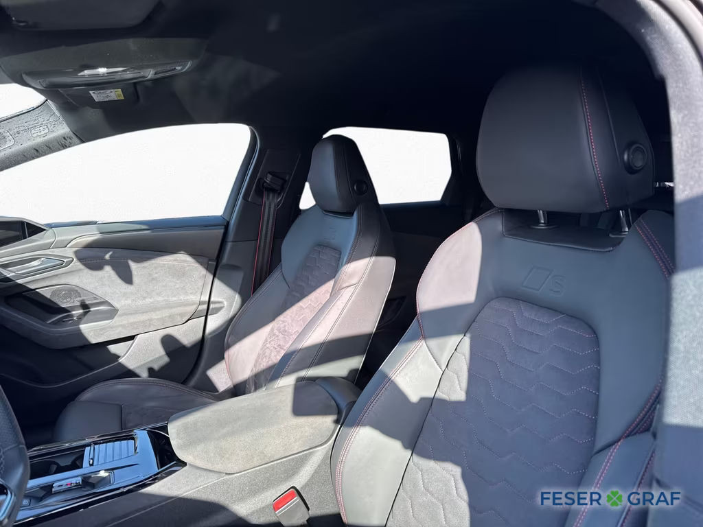 Audi S6 e-tron