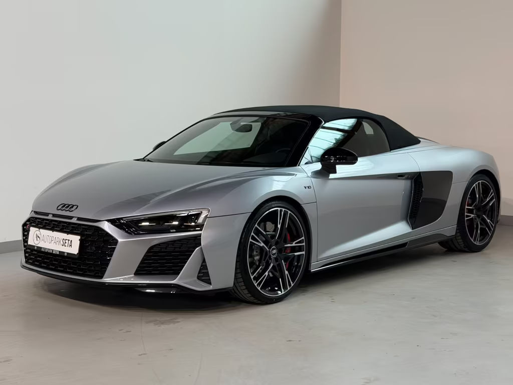 Audi R8