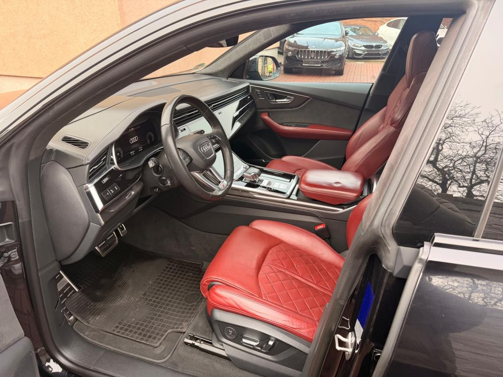 Audi SQ8