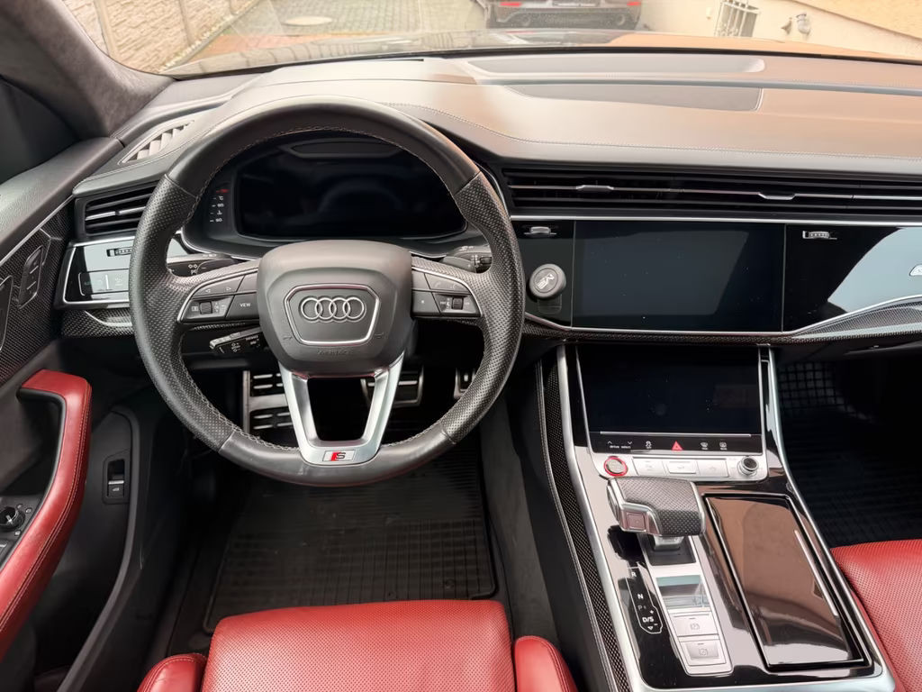 Audi SQ8