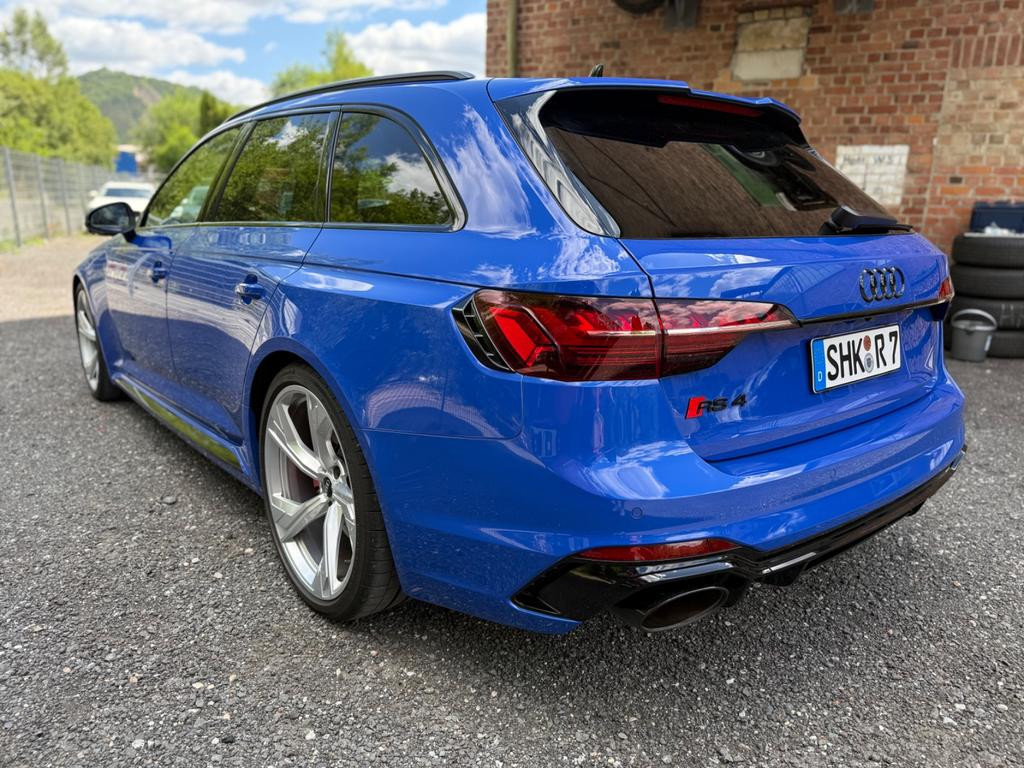 Audi RS4
